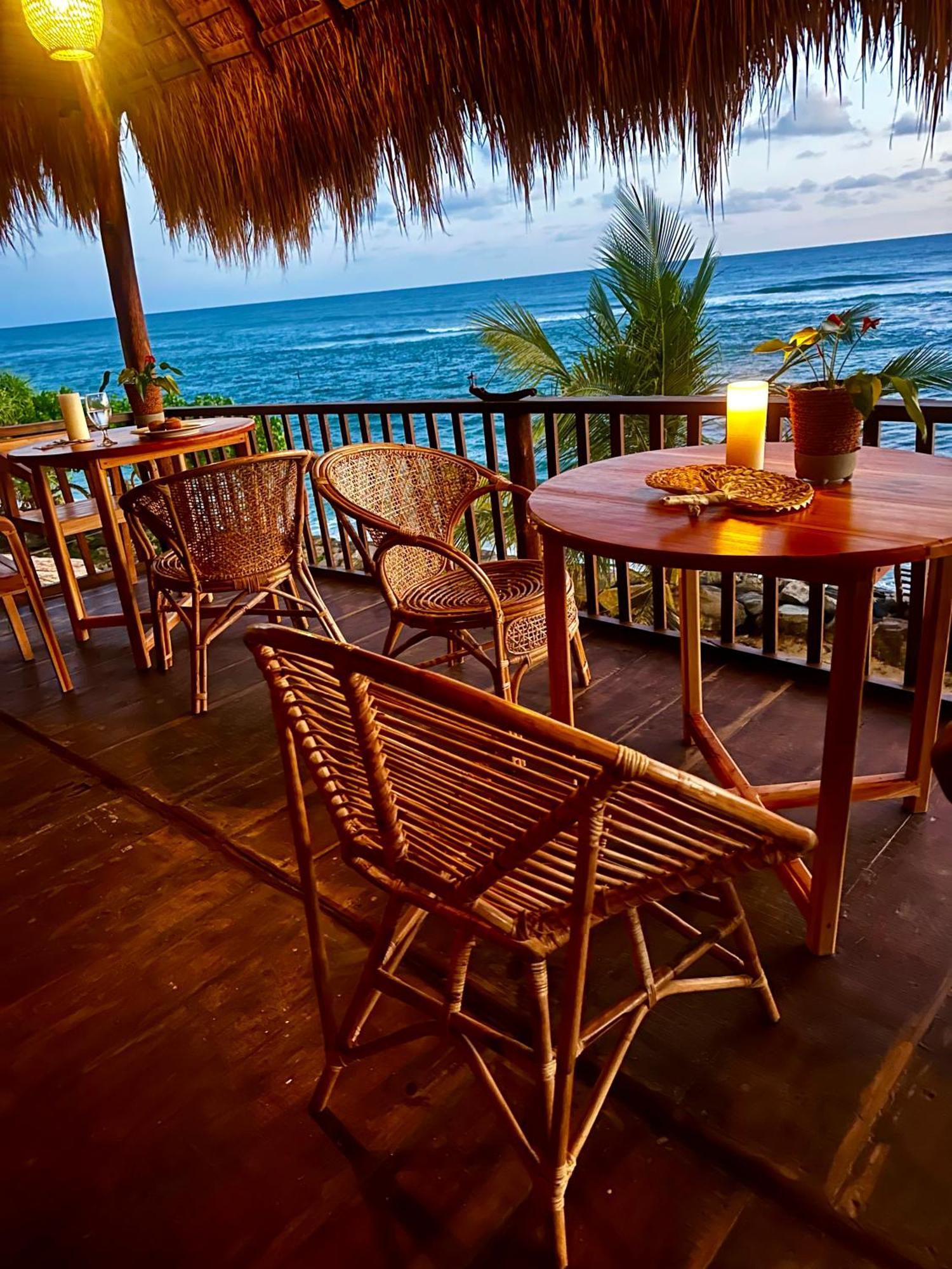 Surf Dom Hotel And Restaurant Ahangama Exteriér fotografie