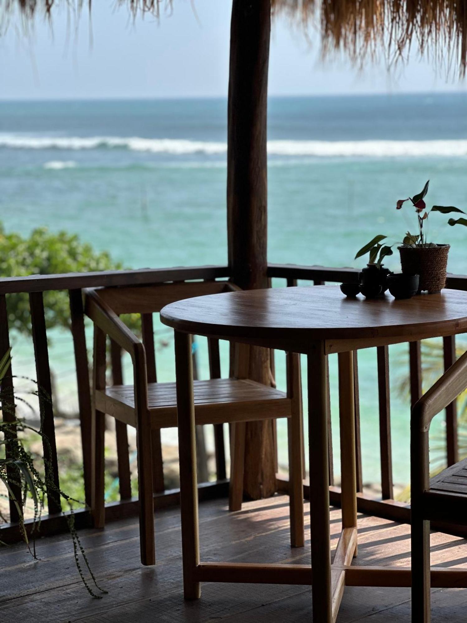 Surf Dom Hotel And Restaurant Ahangama Exteriér fotografie