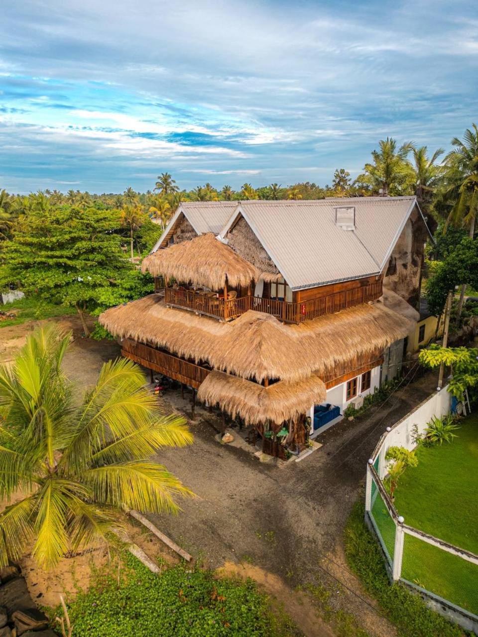 Surf Dom Hotel And Restaurant Ahangama Exteriér fotografie